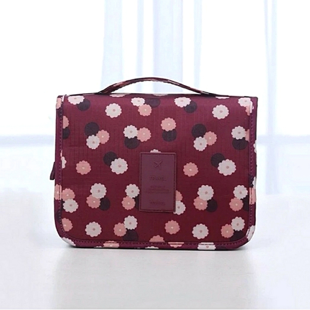 Brand new travel cosmetic/makeup bag